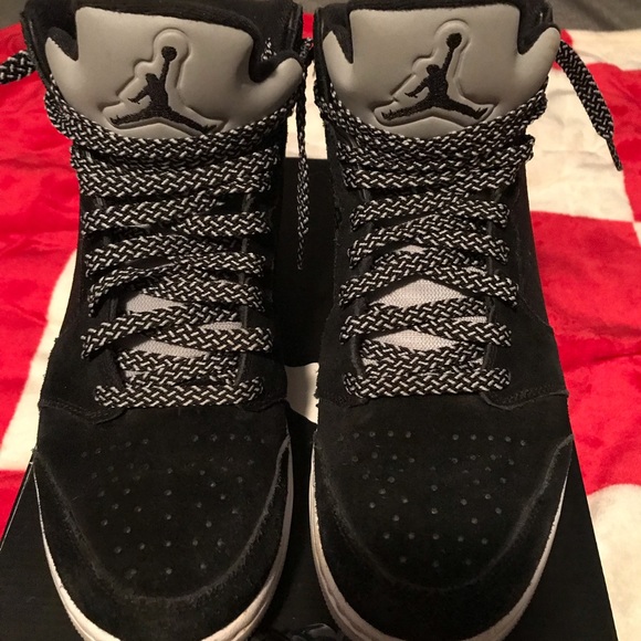 Jordan prime 5 - Picture 2 of 3